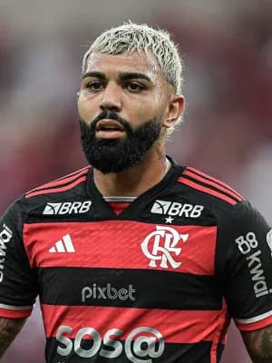 Perda de foco faz Gabriel de ídolo a odiado no Flamengo