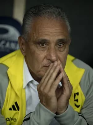 Tite faz pedido após torcida do Flamengo vaiar Lorran: 'Coloquem no colo'