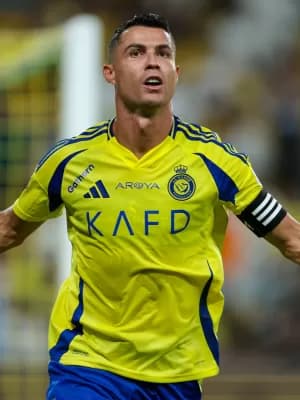 CR7 derruba Flamengo do posto de time não-europeu mais seguido no Instagram