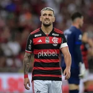 Arrascaeta desfalca o Flamengo contra o Palestino pela Libertadores
