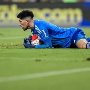 Rossi revela proposta da Premier League recusada pelo Flamengo