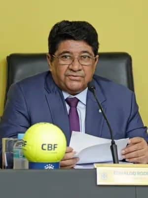 CBF recebe clubes descartando isenção de rebaixamento e Brasileiro alongado