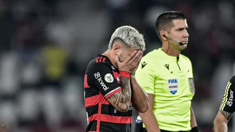 Flamengo é humilhado pelo Botafogo! Culpa do calendário?