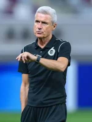 Luis Castro nega procura do Flamengo após saída de Tite: 'Totalmente falso'