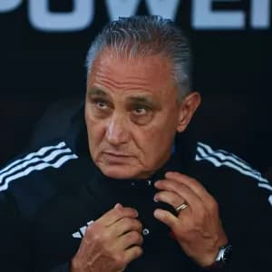 Como Tite ainda não foi demitido?