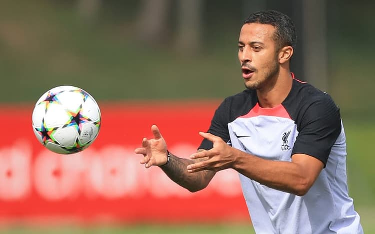 De volta ao Brasil? Veja o salário de Thiago Alcântara no Liverpool