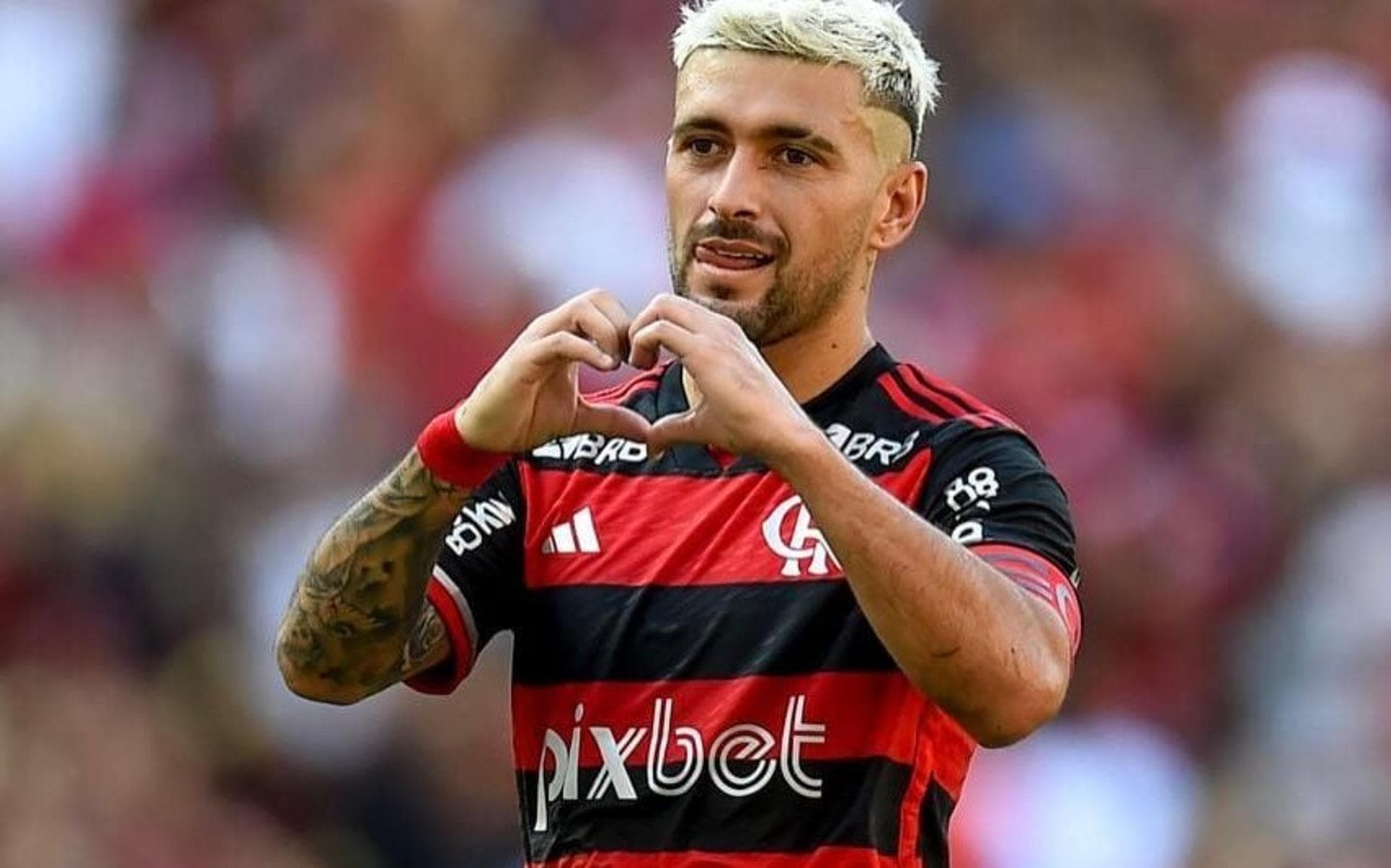 Jornalista aponta substituto de Arrascaeta no Flamengo