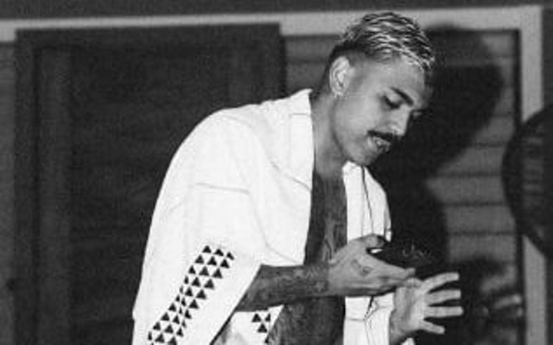 Gabigol muda visual de novo, e web brinca: ‘Sósia sofrendo pra acompanhar’