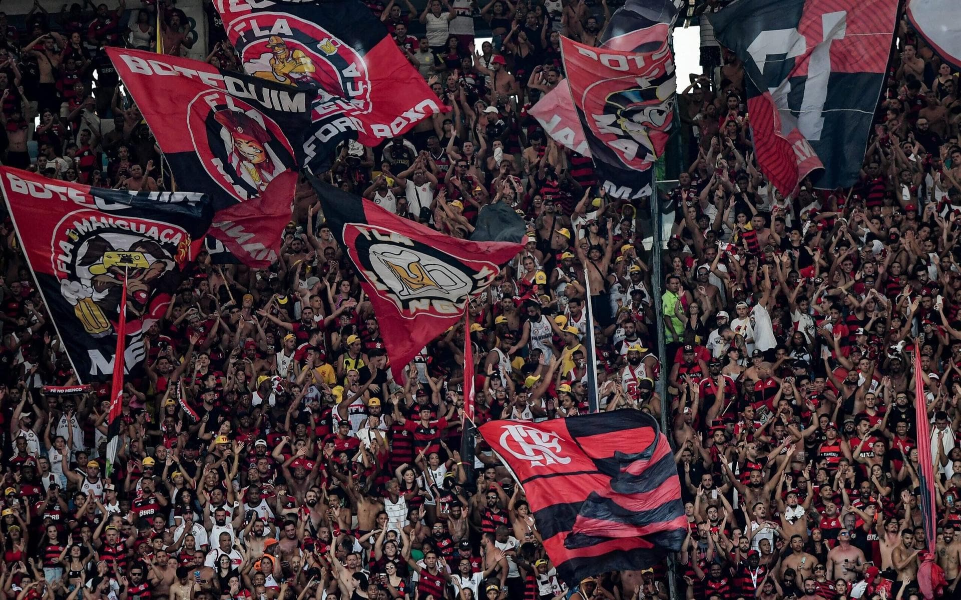Jornalista critica organizada do Flamengo: ‘Não deixa o Maracanã explodir’