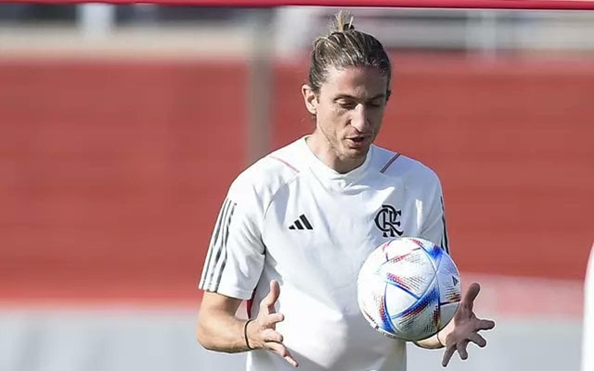 Novo interino, Filipe Luís recusou cargo na Seleção para treinar base do Flamengo