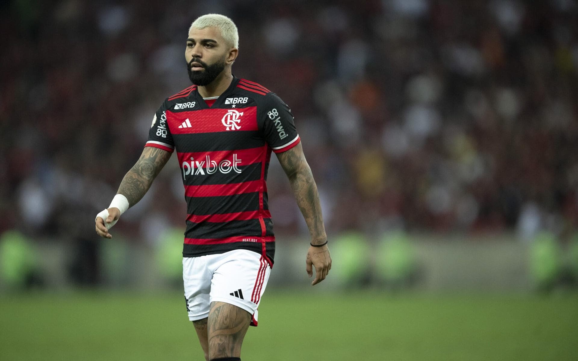 Gabigol, do Flamengo, dá pista de futuro, cutuca Tite e abre o jogo sobre Palmeiras: ‘É muita mentira’