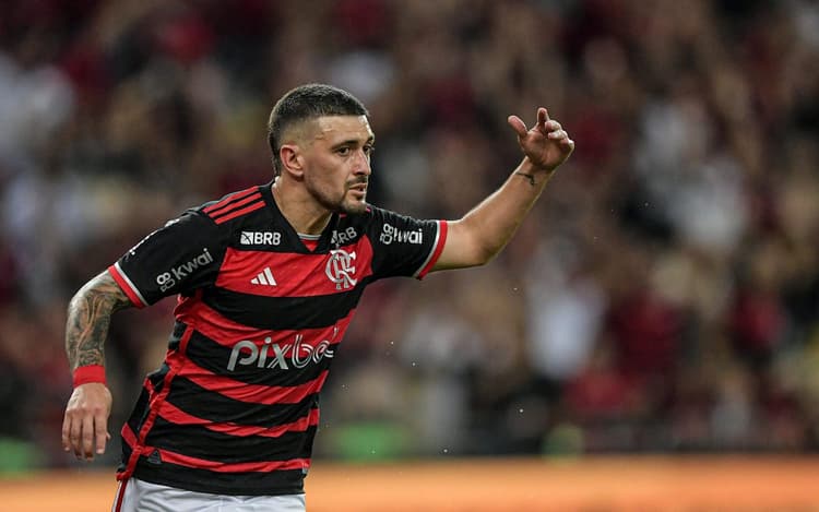 Arrascaeta revela condição e preocupa Flamengo antes de ‘decisão’ na Libertadores