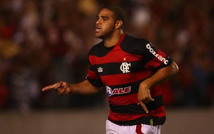 Adriano Imperador se despede dos gramados em partida entre Flamengo x Inter de Milão