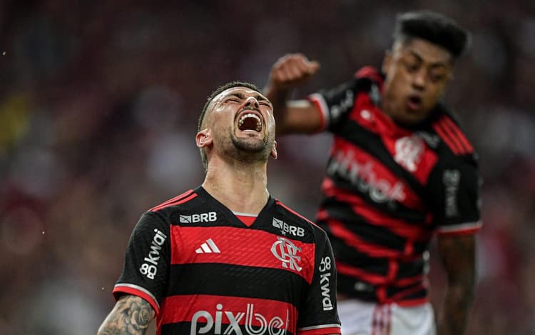 Arrascaeta marca, Flamengo vence Bahia e se classifica na Copa do Brasil