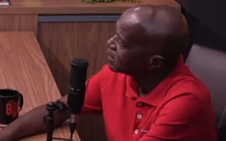 Ex-Fluminense revela que elenco sentia pressão ao ouvir torcida do Flamengo: ‘Vontade de ir no banheiro’