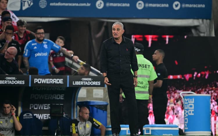 Tite fala sobre vaias da torcida do Flamengo: ‘Dói no lado humano’