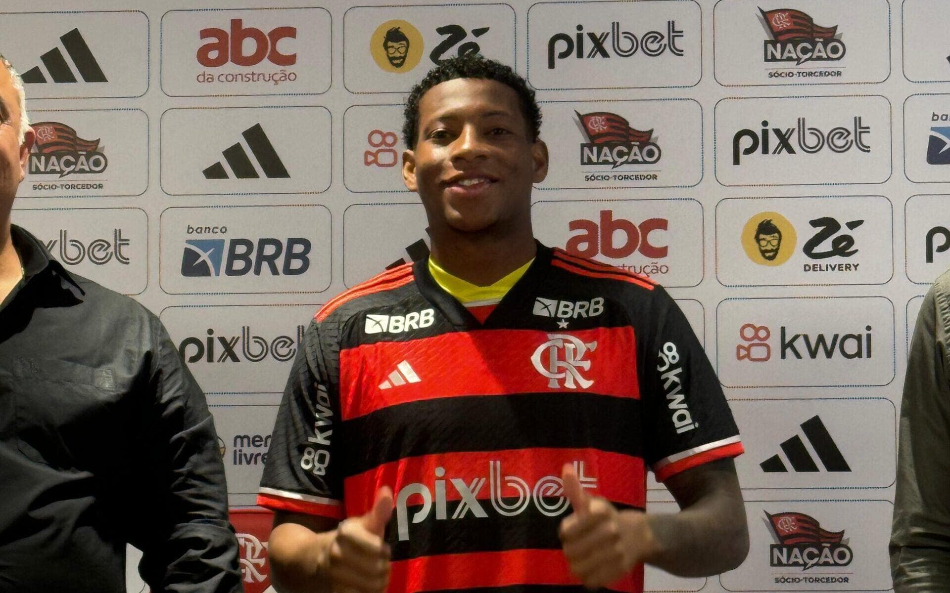 Reforço do Flamengo, Plata sonha em marcar gol no Maracanã: ‘Vai ser um dia especial’