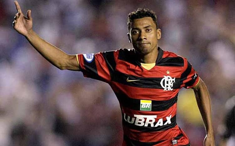 Pentacampeão pela Seleção diz que Flamengo de 2009 foi melhor do que time de Jorge Jesus