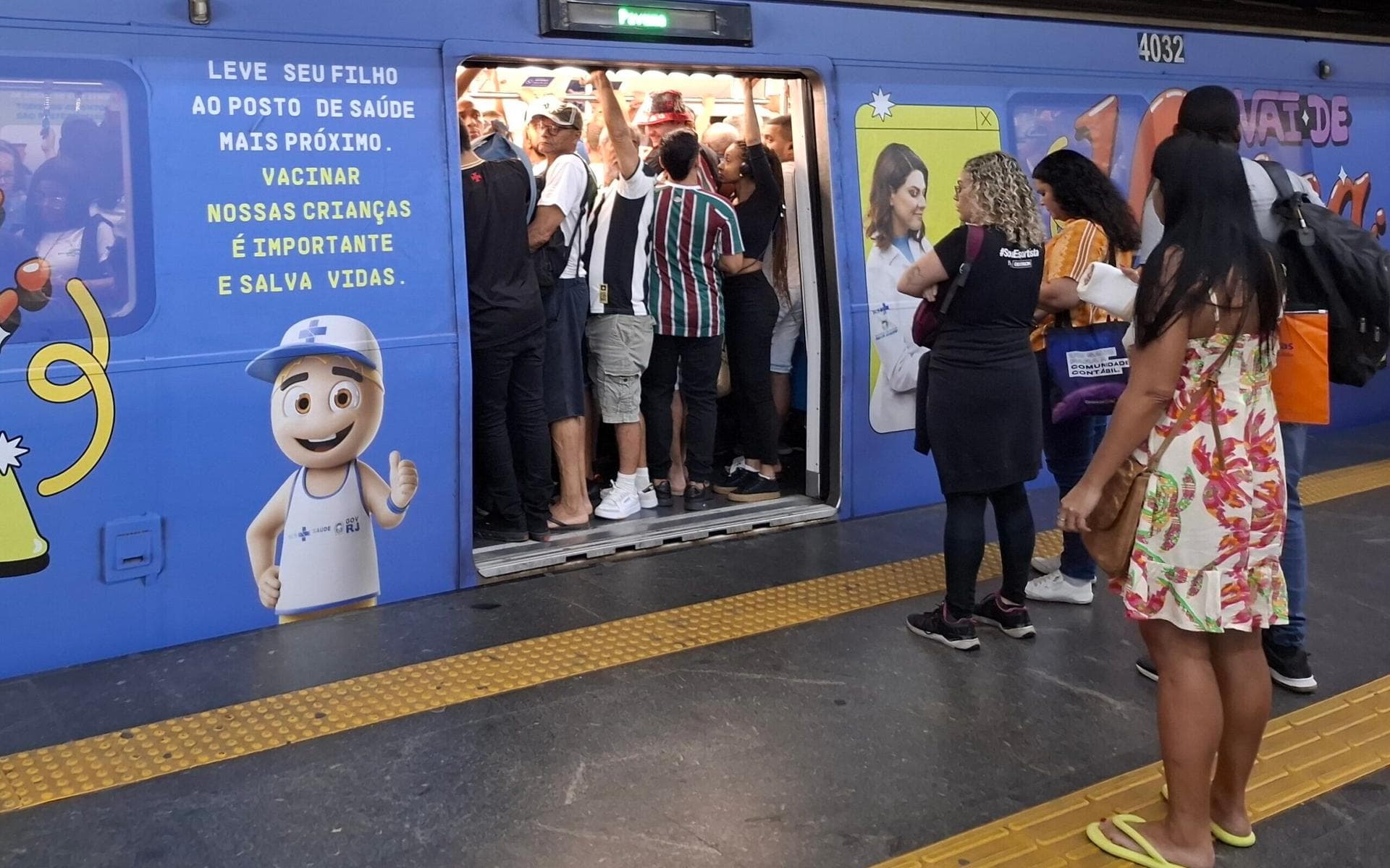 Superquarta de Libertadores no Rio começa com transporte público lotado, mas sem incidentes