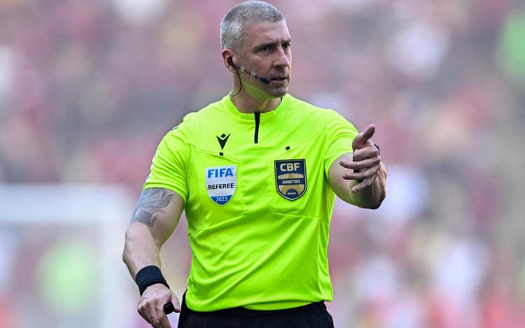 Torcedores de Flamengo e Corinthians detonam Daronco: ‘Vai ser difícil’