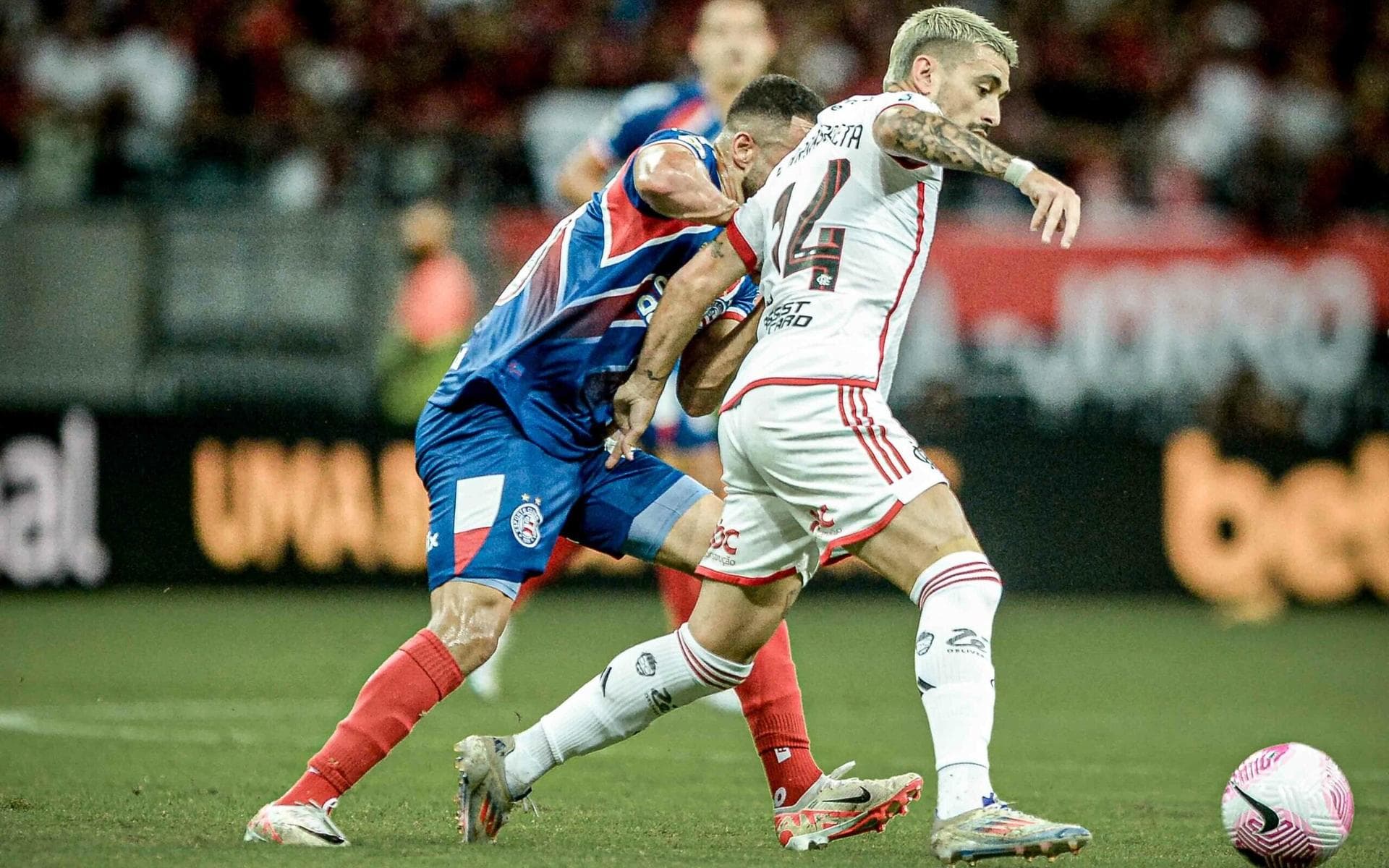 Flamengo vence Bahia fora de casa com gols de Ayrton Lucas e Alcaraz
