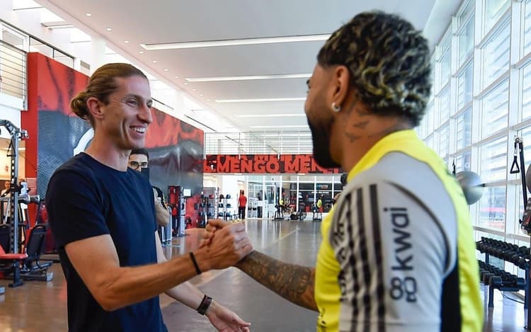 Jornalista questiona Filipe Luís sobre Gabigol no Flamengo: ‘Técnico ou parça?’