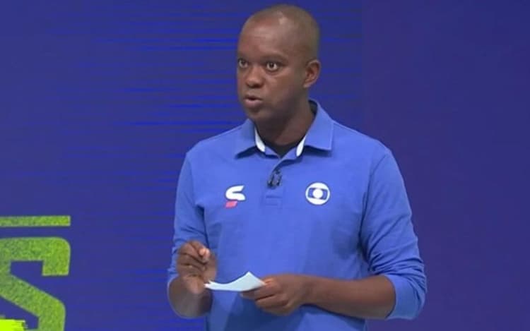 PC Oliveira aponta erro de arbitragem em Flamengo x Corinthians: ‘Foi pênalti’