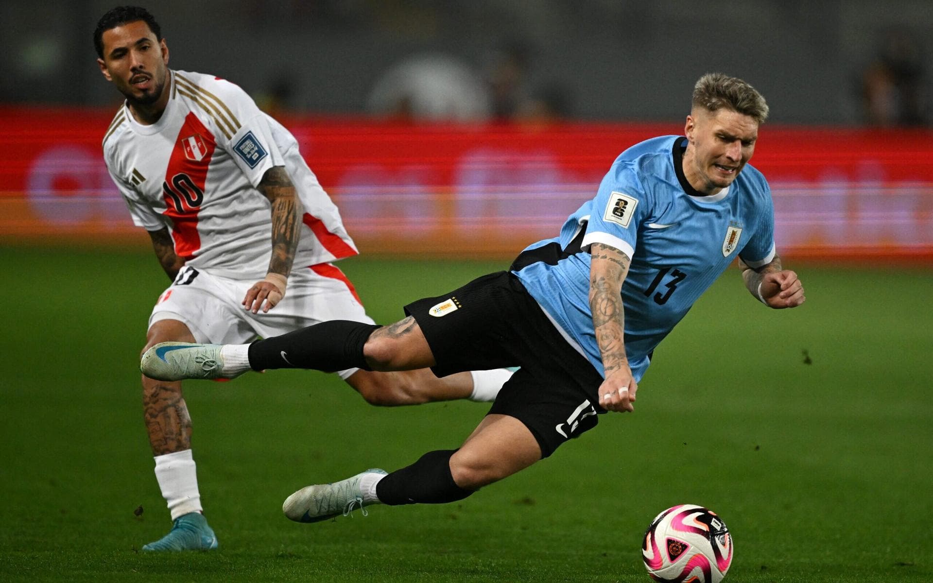 Ex-agente de Varela se envolve em briga de torcedores do Peñarol e cita Flamengo