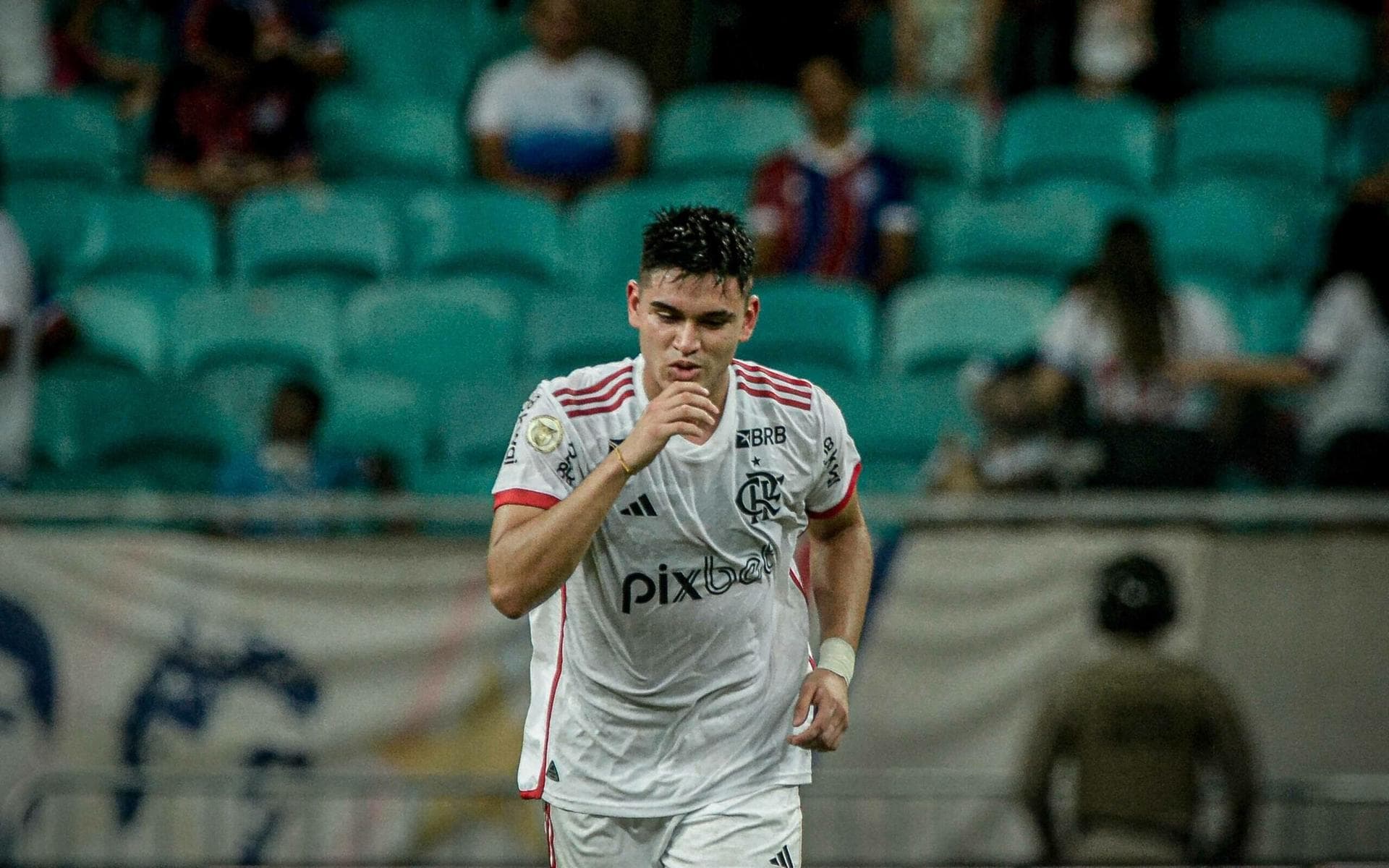 Alcaraz revela motivo de ter batido pênalti em Bahia x Flamengo