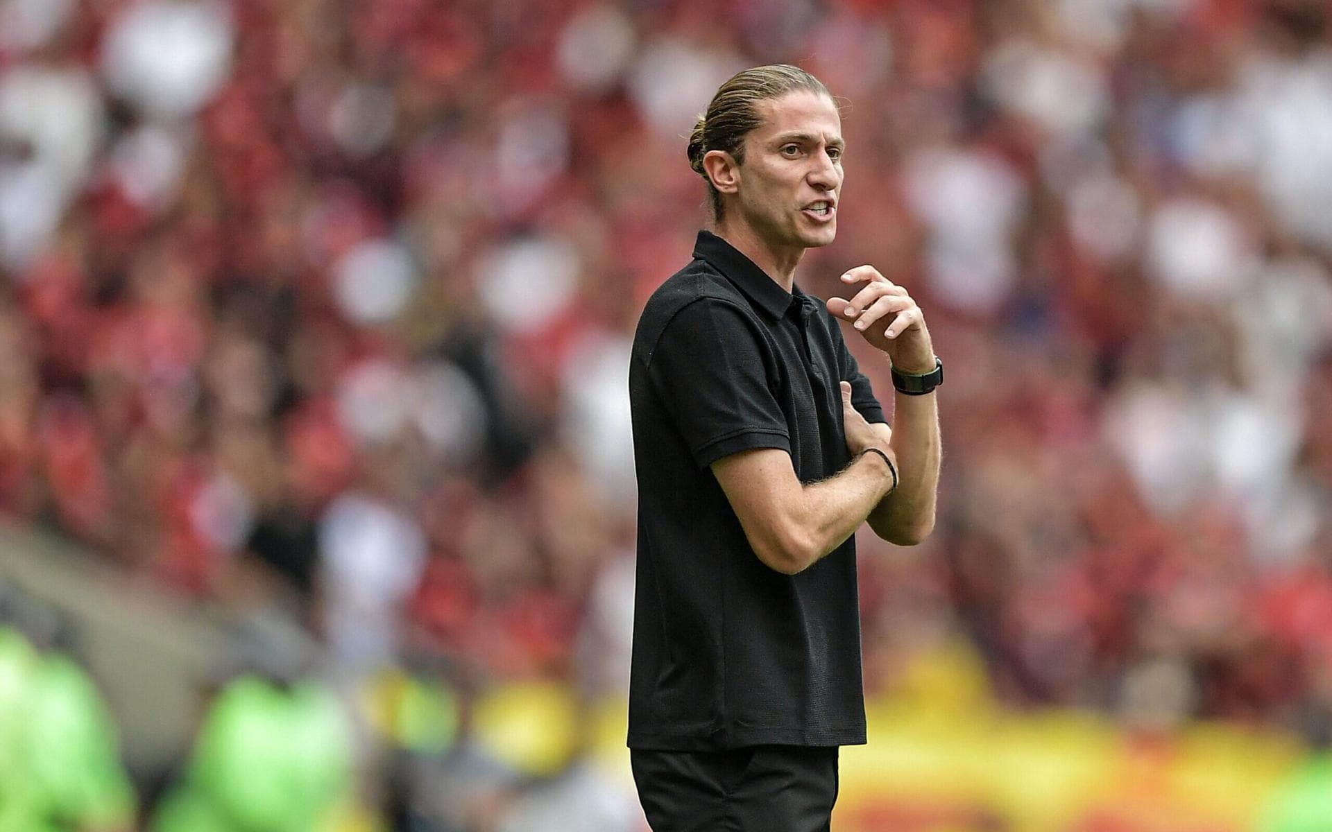 Joia do Flamengo enche os olhos de Filipe Luís: ‘Maior talento’