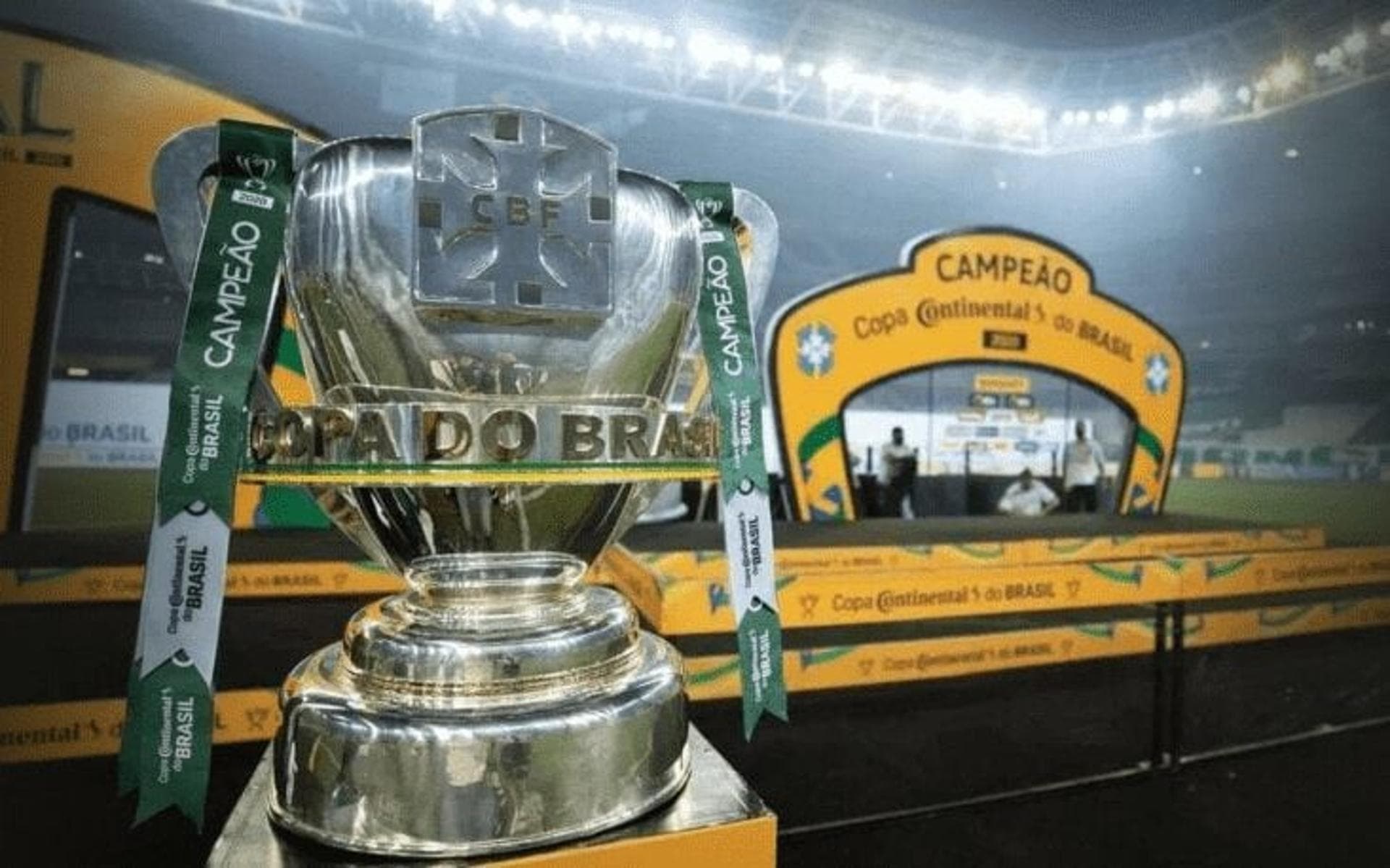 Vai ter clássico? Vidente prevê finalistas da Copa do Brasil