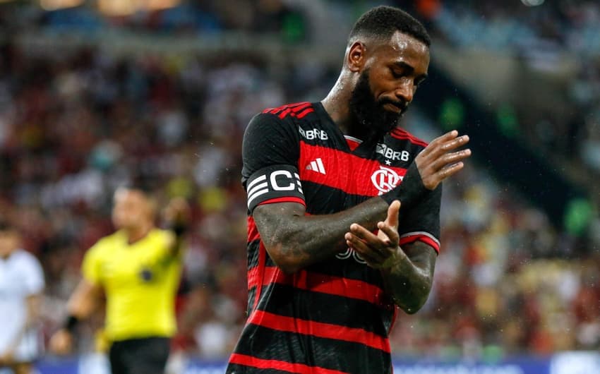 Torcedores do Flamengo detonam atuação de Gerson contra o Bragantino: ‘Só marra e nome’