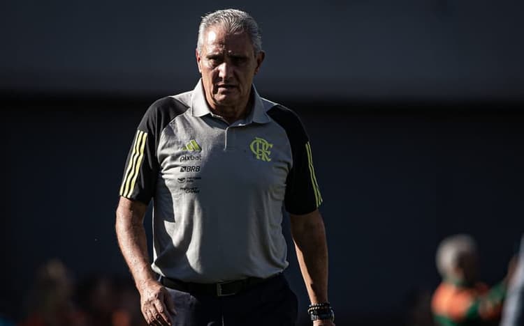 Mauro Cezar critica opção de Tite no Flamengo e compara com Seleção: ‘Insiste nos mesmos erros’