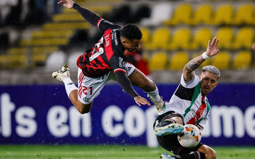 Jornalistas detonam Tite durante jogo do Flamengo: ‘Atuação concorre para pior do ano’