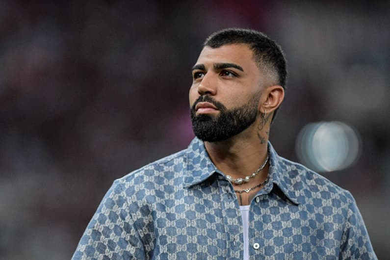 Palmeiras e Flamengo querem troca de Dudu por Gabigol, mas jogador tem resistência