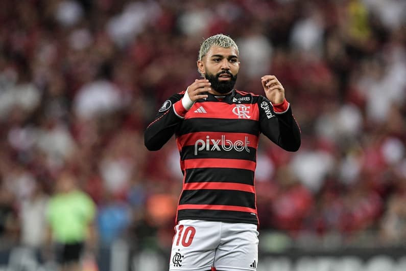 Tite se esquiva do tema Gabigol, e auxiliar dispara: ‘Trabalhamos com quem está à disposição’