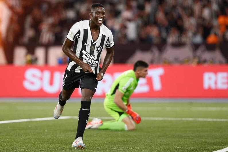 Jogadores dos clubes cariocas se apresentam à Seleção Brasileira