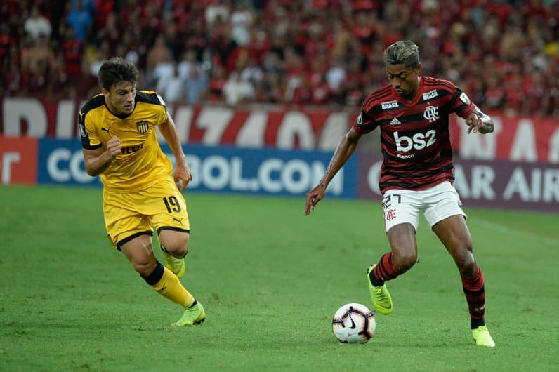 Análise do Cria Lab!: árbitro de Flamengo x Peñarol é o ‘melhor sul-americano’