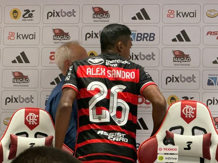 Alex Sandro explica como ‘fator Tite’ foi determinante para acertar com Flamengo