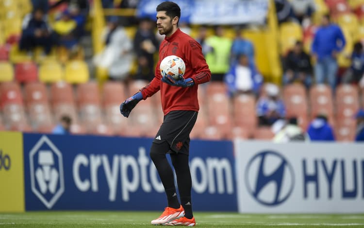 Titular do Flamengo explica motivo de não ter nenhuma rede social