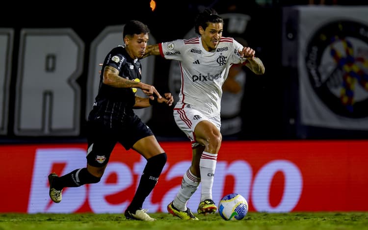 Flamengo reage no segundo tempo e empata com Bragantino fora de casa