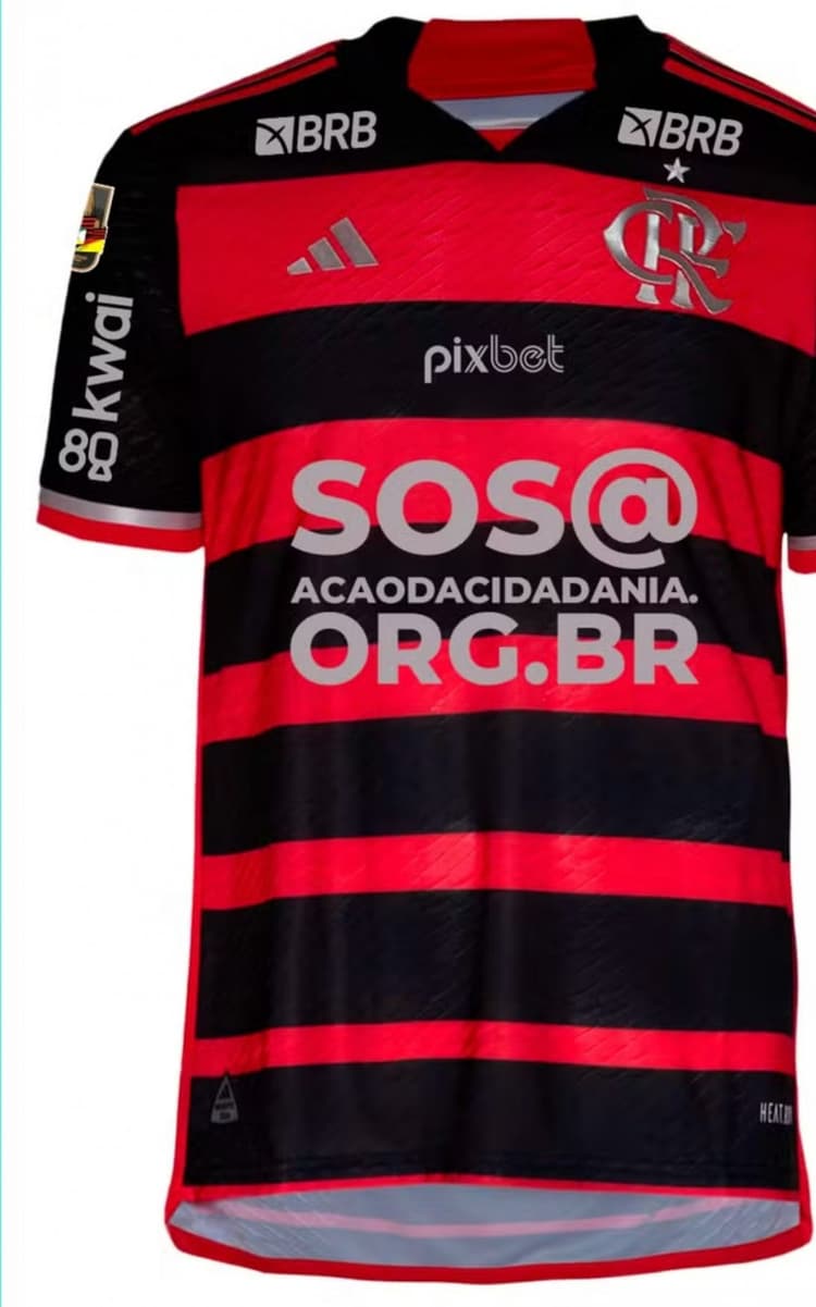 Flamengo exibirá pix no uniforme para ajudar vítimas do Rio Grande do Sul