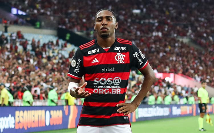 Flamengo encaminha renovação de contrato de joia e aguarda assinatura