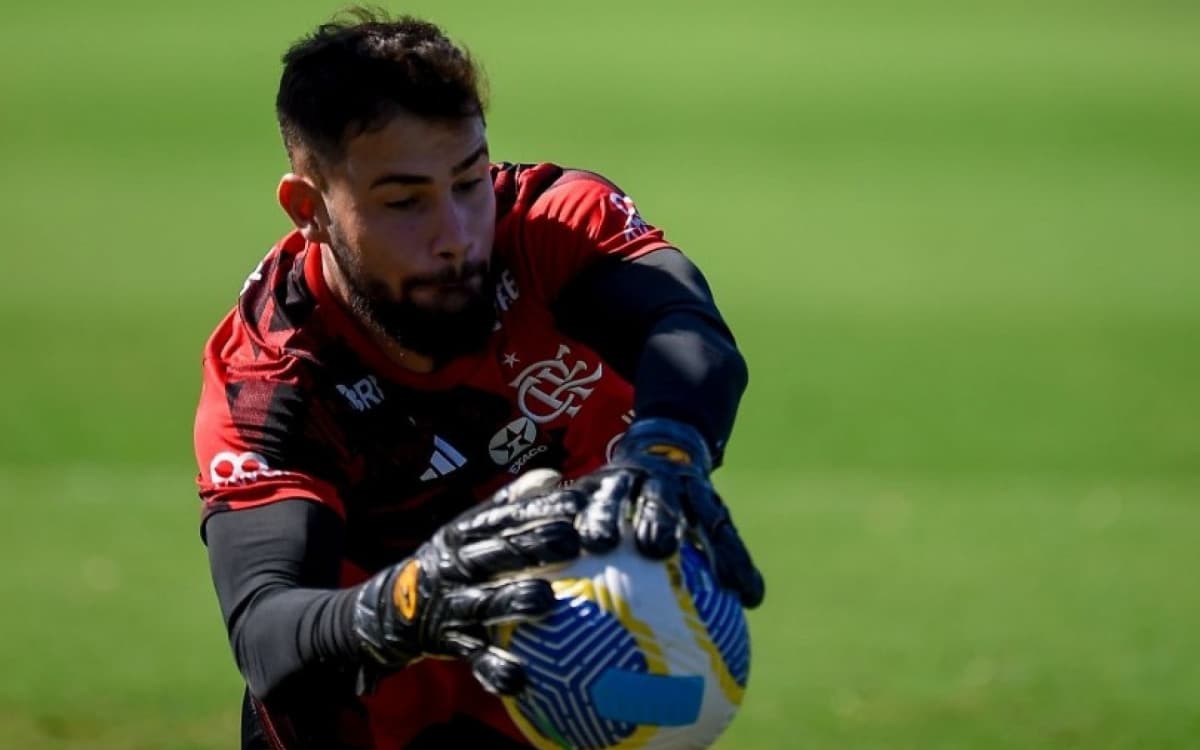 Rossi se aproxima de 50 jogos pelo Flamengo com média de 0,57 gol sofrido por partida