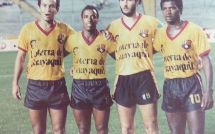 Adílio levou experiência do Flamengo para ajudar no crescimento de clube do Equador