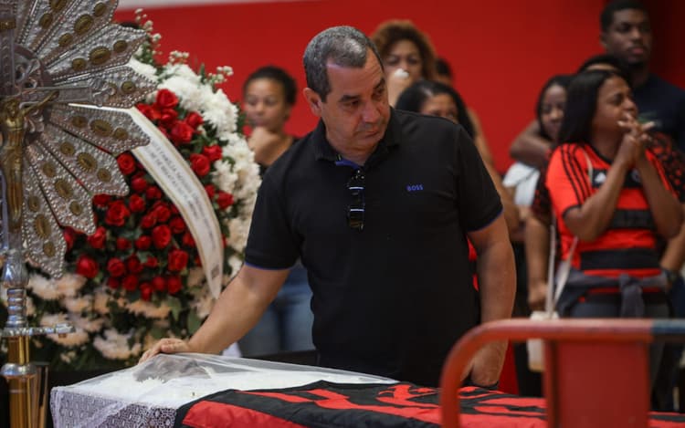 Zinho relembra admiração, parceria e amizade com Adílio: 'Craque da simplicidade'