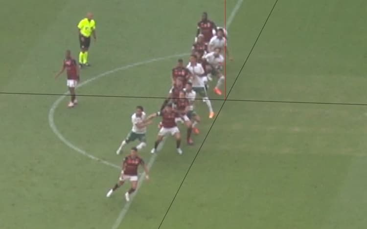 Veja a análise do VAR em Flamengo x Palmeiras, pelo Brasileirão