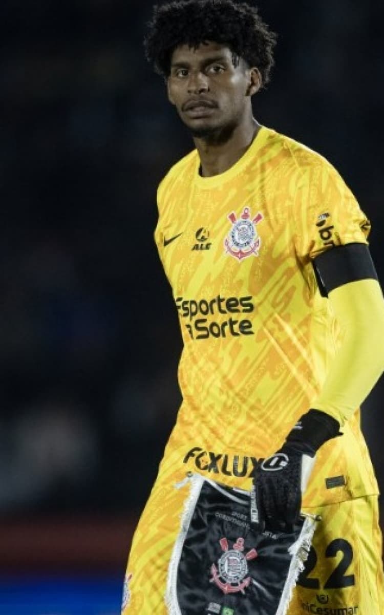 Dirigente do Flamengo atualiza situação com o Corinthians por pagamento de Hugo