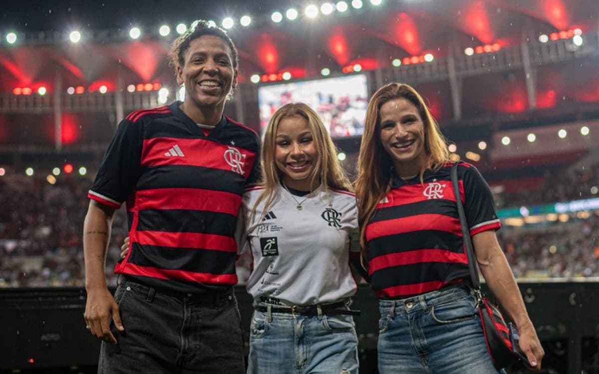 Flávia Saraiva, Jade Barbosa e Rafaela Silva são aplaudidas por rubro-negros no Maracanã