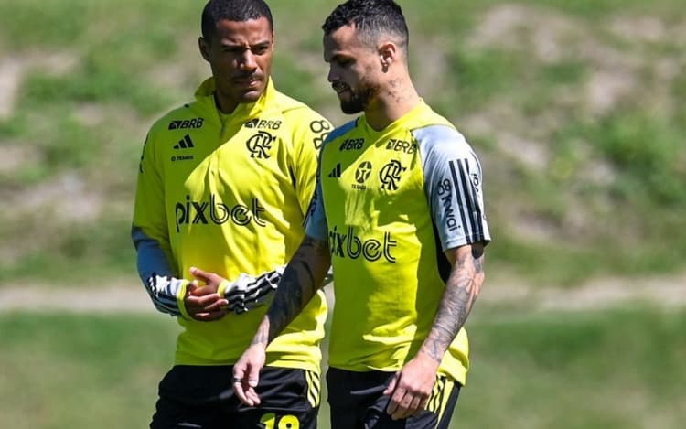 Flamengo confirma que Michael e De La Cruz sofreram lesões musculares na coxa direita